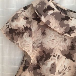 🛍 shop closing 12/31 🛍 Floral print top